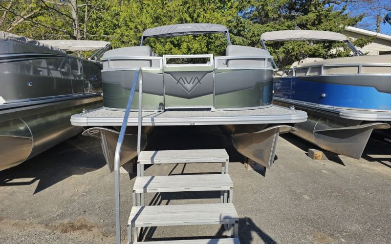 2024 AVALON VLS QUAD LOUNGER